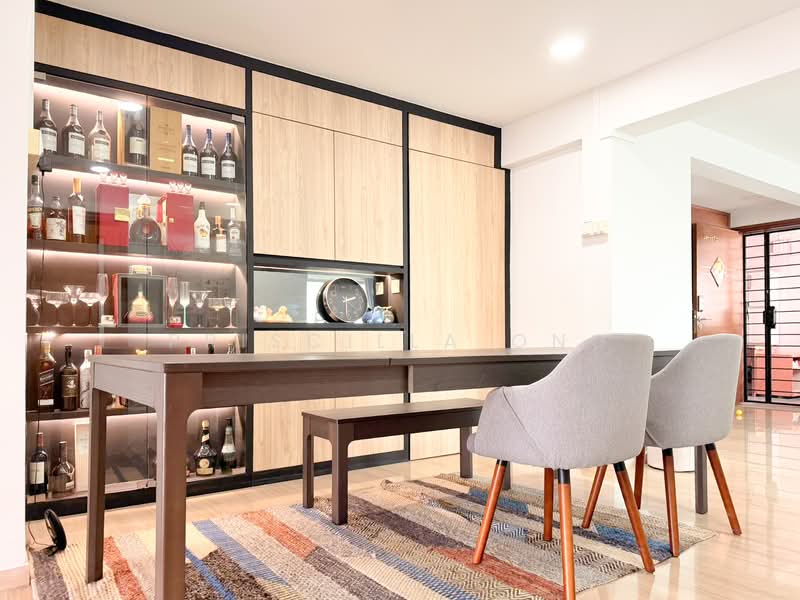 460 Ang Mo Kio Avenue 10, 460 Ang Mo Kio Avenue 10, 3 Bedrooms, 1,292 sqft, HDB Flat For Sale, by Priscilla Ong, 500124084 - Dining Room - PropertyGuru.com.sg