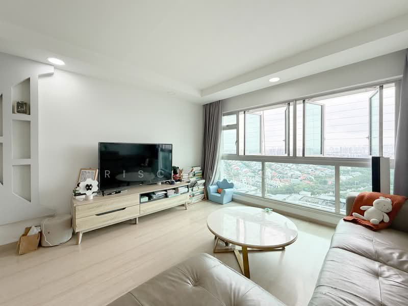 460 Ang Mo Kio Avenue 10, 460 Ang Mo Kio Avenue 10, 3 Bedrooms, 1,292 sqft, HDB Flat For Sale, by Priscilla Ong, 500124084 - Living Room - PropertyGuru.com.sg