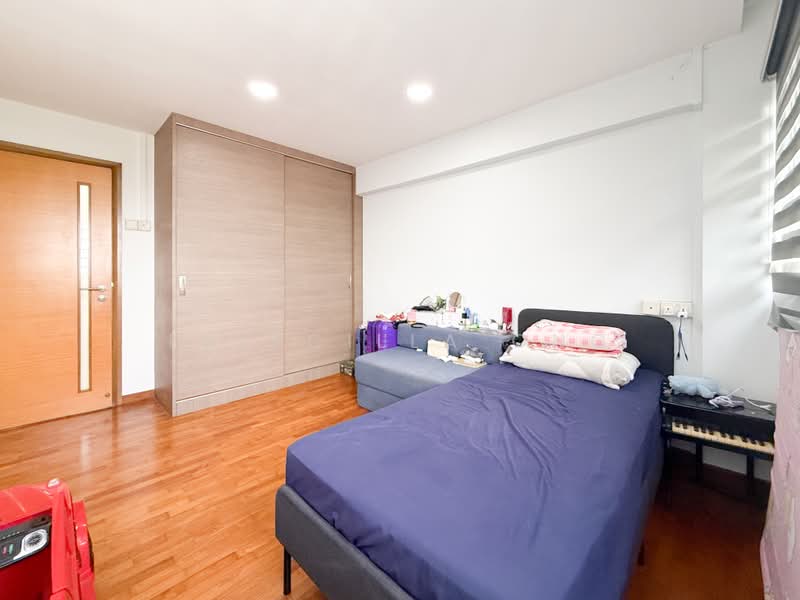 460 Ang Mo Kio Avenue 10, 460 Ang Mo Kio Avenue 10, 3 Bedrooms, 1,292 sqft, HDB Flat For Sale, by Priscilla Ong, 500124084 - PropertyGuru.com.sg