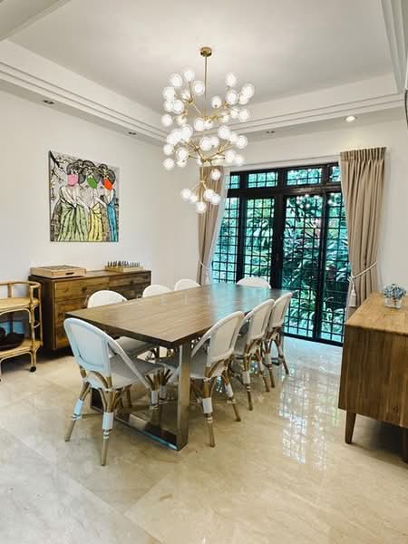 D10 Cheap Hilltop Bungalow Huge Land Sub Divisible ❤️, , 6 Bedrooms, 5,000 sqft, Bungalow House For Sale, by Anselm Teo, 500124086 - Dining Room - PropertyGuru.com.sg
