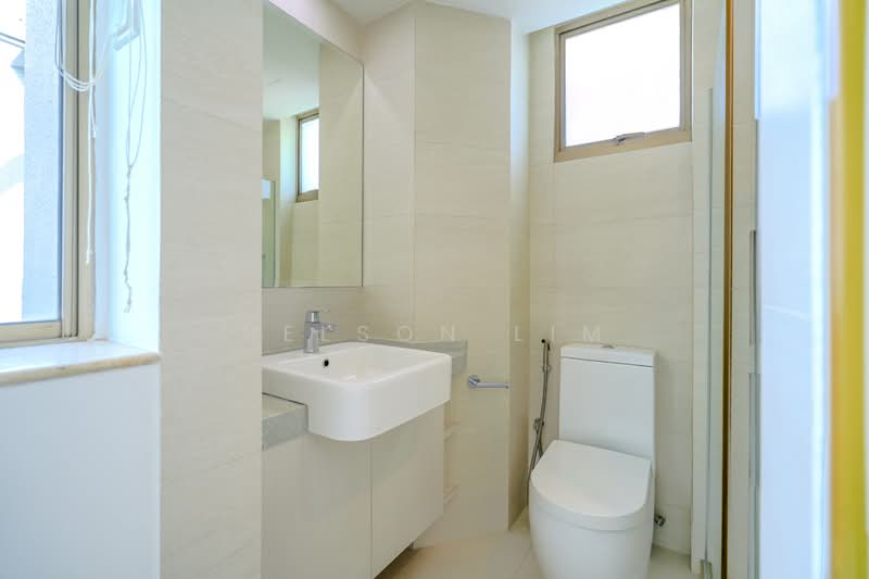 Orchid Park Condominium, 93 Yishun Street 81, 4 Bedrooms, 1,678 sqft, Condominium For Sale, by Nelson Lim, 500124087 - Bathroom - PropertyGuru.com.sg