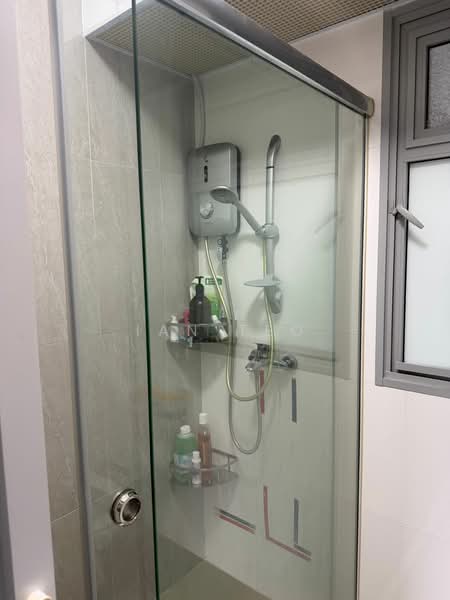 613B Tampines North Drive 1, 613B Tampines North Drive 1, 3 Bedrooms, 1,001 sqft, HDB Flat For Rent, by Ian Teo, 500124098 - Bathroom - PropertyGuru.com.sg