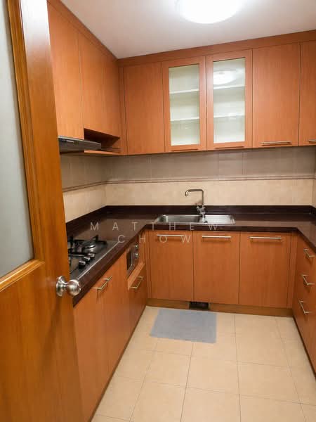 East Meadows, 30 Tanah Merah Kechil Road, 3 Bedrooms, 1,195 sqft, Condominium For Rent, by Matthew Chow, 500124099 - Kitchen - PropertyGuru.com.sg