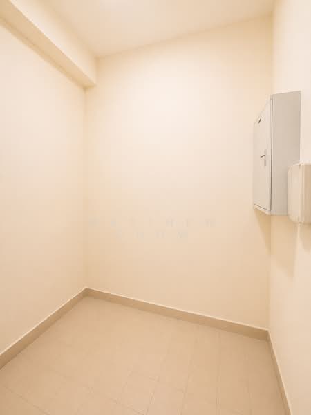 East Meadows, 30 Tanah Merah Kechil Road, 3 Bedrooms, 1,195 sqft, Condominium For Rent, by Matthew Chow, 500124099 - Utility Room - PropertyGuru.com.sg