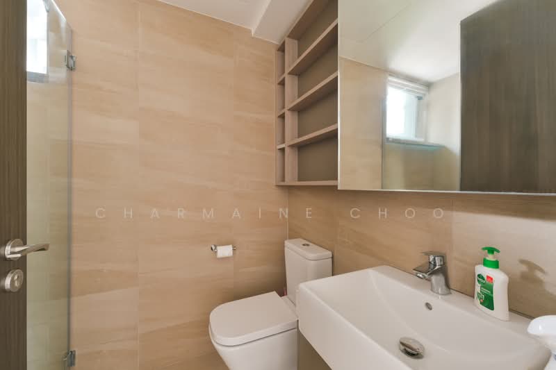 Grandeur Park Residences, 11 Bedok South Avenue 3, 3 Bedrooms, 883 sqft, Condominium For Sale, by Charmaine Choo, 500124102 - Bathroom - PropertyGuru.com.sg
