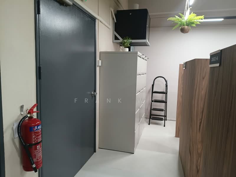 International Plaza, 10 Anson Road, 160 sqft, Office For Rent, by Frank Wu, 500124115 - Corridor - CommercialGuru.com.sg