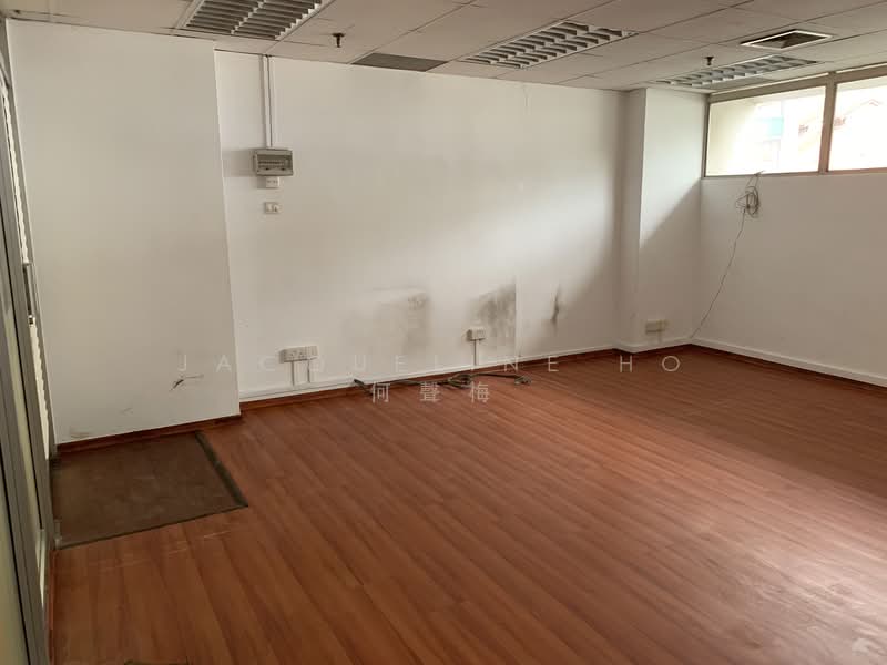 Hoa Nam Building, 27 Foch Road, 463 sqft, Office For Sale, by Jacqueline Ho 何聲梅, 500124118 - Interior - CommercialGuru.com.sg