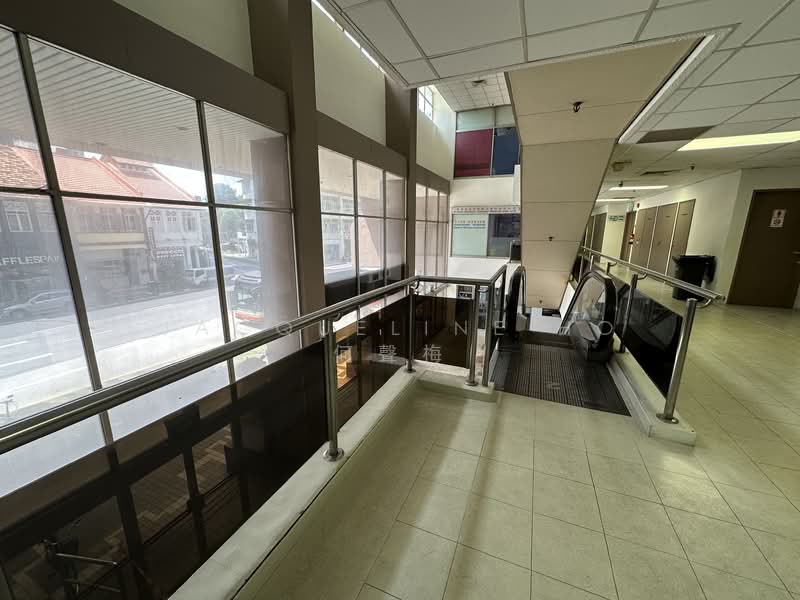Hoa Nam Building, 27 Foch Road, 463 sqft, Office For Sale, by Jacqueline Ho 何聲梅, 500124118 - Escalator - CommercialGuru.com.sg