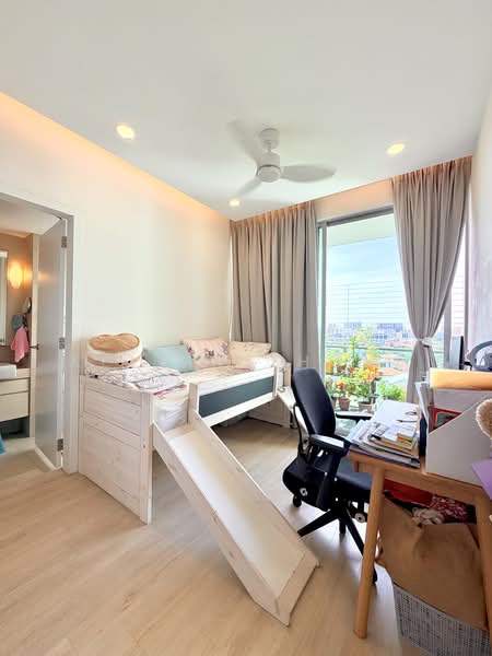 Botannia, 27A West Coast Park, 4 Bedrooms, 1,625 sqft, Condominium For Sale, by Kelvin Thong, 500124123 - Bedroom - PropertyGuru.com.sg