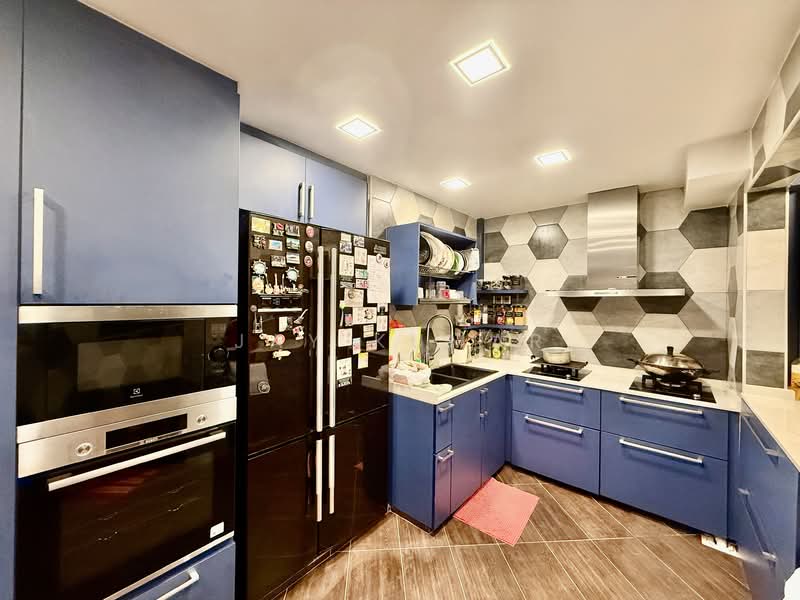 203D Compassvale Road, 203D Compassvale Road, 3 Bedrooms, 1,399 sqft, HDB Flat For Sale, by Jay Kumar, 500124124 - Kitchen - PropertyGuru.com.sg