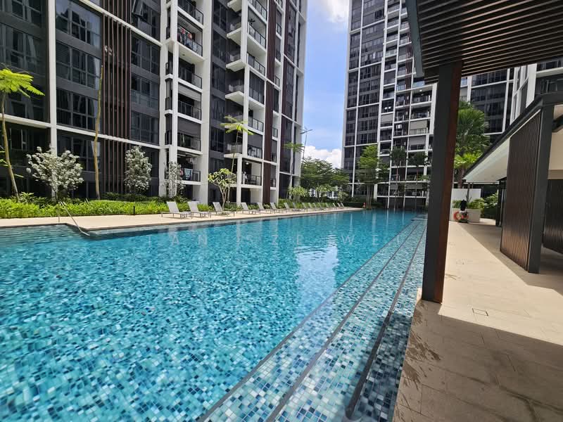 Botanique at Bartley, 225 Upper Paya Lebar Road, 2 Bedrooms, 732 sqft, Condominium For Sale, by Tan Sze Wei, 500124128 - Lap pool - PropertyGuru.com.sg