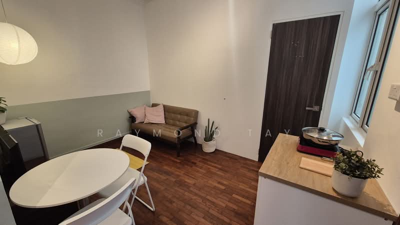 Unit near Bartley and Serangoon, , 2 Bedrooms, 400 sqft, Terraced House For Rent, by Raymond Tay, 500124130 - Living Room - PropertyGuru.com.sg