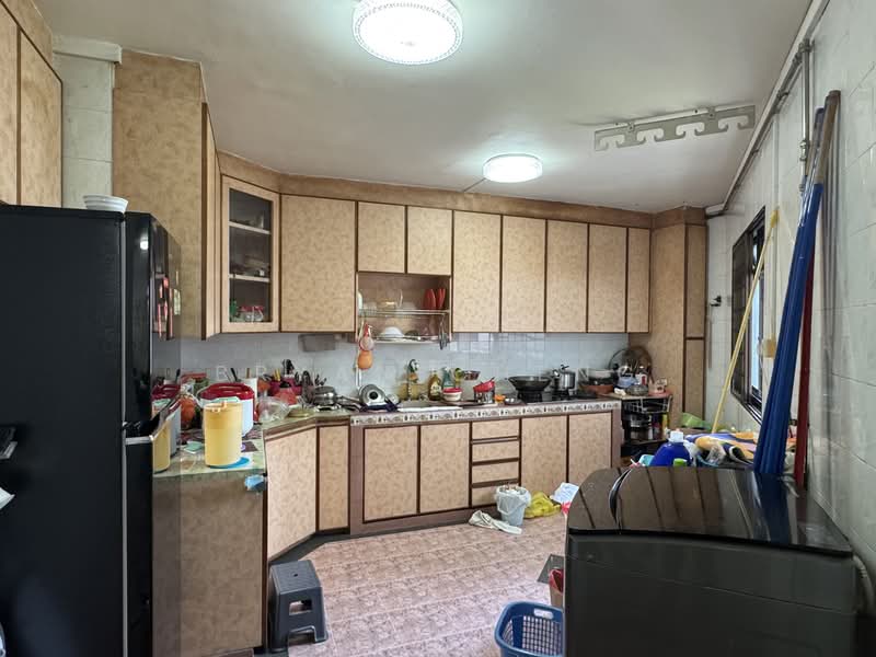 121 Rivervale Drive, 121 Rivervale Drive, 3 Bedrooms, 1,184 sqft, HDB Flat For Sale, by Bryan Cheng, 500124142 - Kitchen - PropertyGuru.com.sg