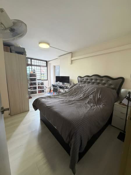 For Sale - 925 Hougang Street 91