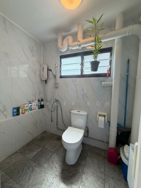 For Sale - 925 Hougang Street 91
