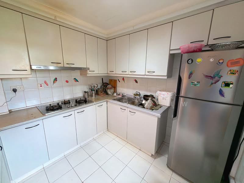 Azalea Park Condo, 6 Flora Road, 2 Bedrooms, 829 sqft, Condominium For Rent, by Benjamin Chew, 500124159 - Kitchen - PropertyGuru.com.sg