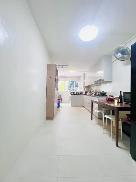 107 Bedok Reservoir Road, 107 Bedok Reservoir Road, 3 Bedrooms, 979 sqft, HDB Flat For Sale, by Bernice Ho, 500124181 - Kitchen - PropertyGuru.com.sg