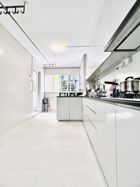 107 Bedok Reservoir Road, 107 Bedok Reservoir Road, 3 Bedrooms, 979 sqft, HDB Flat For Sale, by Bernice Ho, 500124181 - Kitchen - PropertyGuru.com.sg