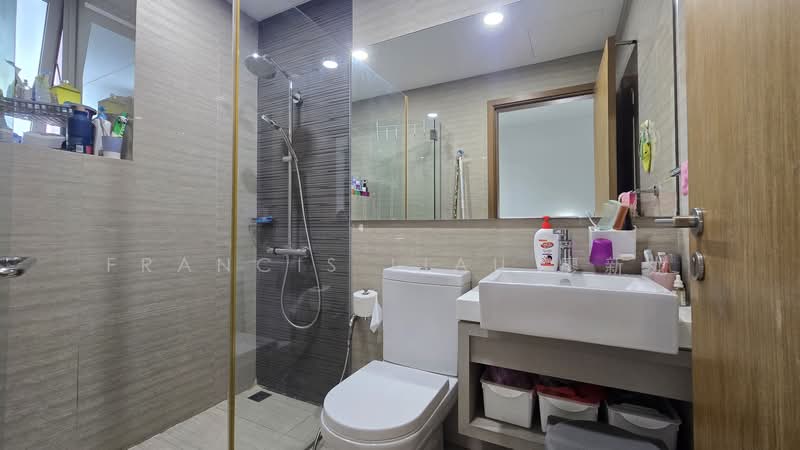 NEWest, 3 West Coast Drive, 4 Bedrooms, 2,551 sqft, Cluster House For Sale, by Francis Liau 廖新龙, 500124194 - Bathroom - PropertyGuru.com.sg