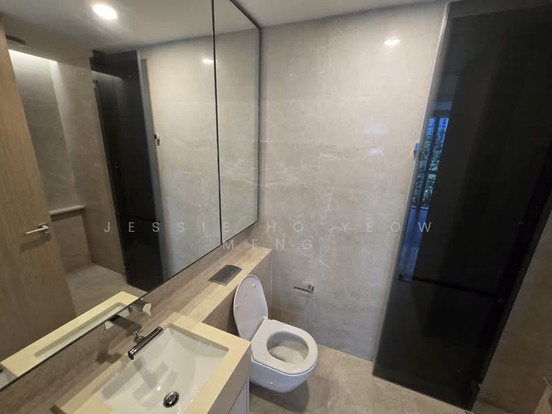 Amber Park, 18A Amber Gardens, 4 Bedrooms, 1,302 sqft, Condominium For Rent, by Jessie Ho Yeow Meng, 500124196 - Bathroom - PropertyGuru.com.sg
