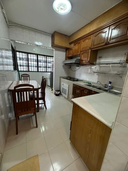 471 Choa Chu Kang Avenue 3, 471 Choa Chu Kang Avenue 3, 3 Bedrooms, 1,087 sqft, HDB Flat For Rent, by Jenny Hui 许群婷, 500124200 - Kitchen - PropertyGuru.com.sg