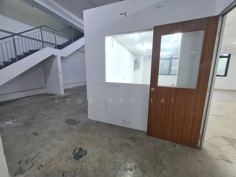 E9 Premium, 61 Woodlands Industrial Park E9, 4,392 sqft, Factory / Workshop (B2) For Sale, by Lock Sau Lai, 500124209 - Interior - CommercialGuru.com.sg