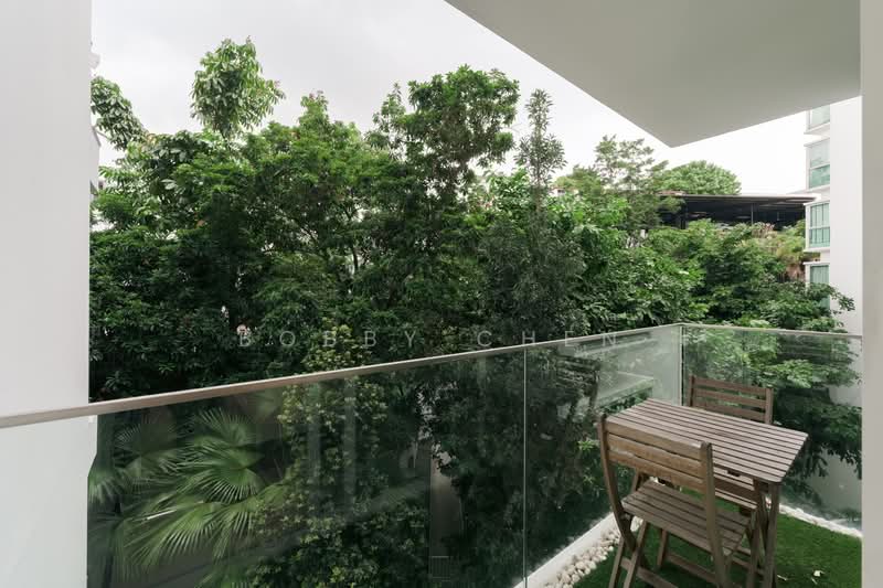 Parc Emily, 15 Mount Emily Road, 1 Bedroom, 592 sqft, Condominium For Sale, by Bobby Chen, 500124210 - Balcony - PropertyGuru.com.sg