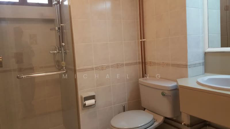 Tanglin Park, 5C Ridley Park, 2 Bedrooms, 1,023 sqft, Condominium For Sale, by Michael Ng, 500124224 - Bathroom - PropertyGuru.com.sg