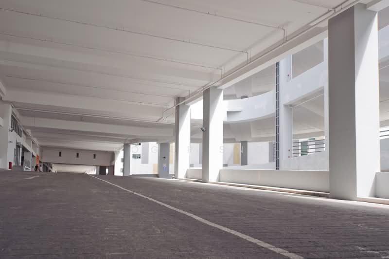 West Park BizCentral, 20 Pioneer Crescent, 36,264 sqft, Factory / Workshop (B2) For Rent, by Roger Sng, 500124248 - Car Park - CommercialGuru.com.sg