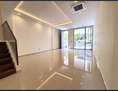 For Sale - Luxurious Brand New Terrace With Lift @ Serangoon Gardens