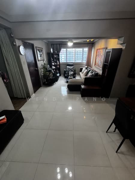 118 Pasir Ris Street 11, 118 Pasir Ris Street 11, 4 Bedrooms, 1,322 sqft, HDB Flat For Sale, by Wendy Pang, 500124270 - Living Room - PropertyGuru.com.sg