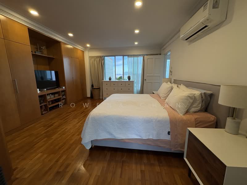 Pandan Valley, 4 Pandan Valley, 4 Bedrooms, 3,154 sqft, Condominium For Rent, by Rowena Chan, 500124275 - Master Bedroom - PropertyGuru.com.sg