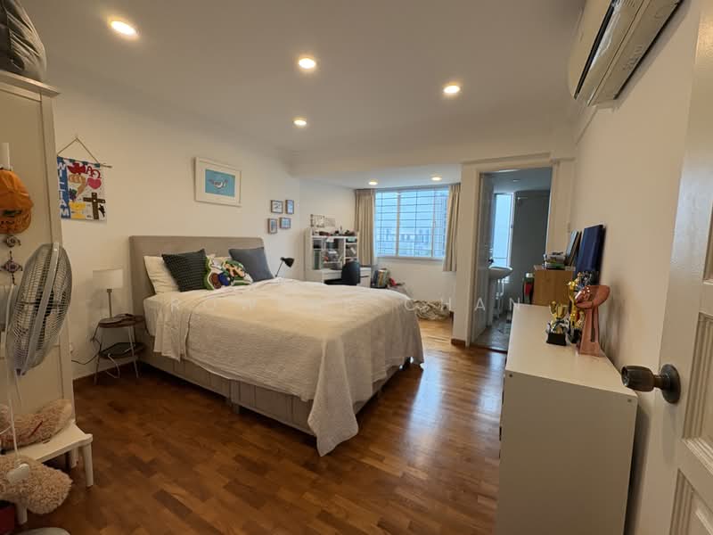 Pandan Valley, 4 Pandan Valley, 4 Bedrooms, 3,154 sqft, Condominium For Rent, by Rowena Chan, 500124275 - Bedroom - PropertyGuru.com.sg
