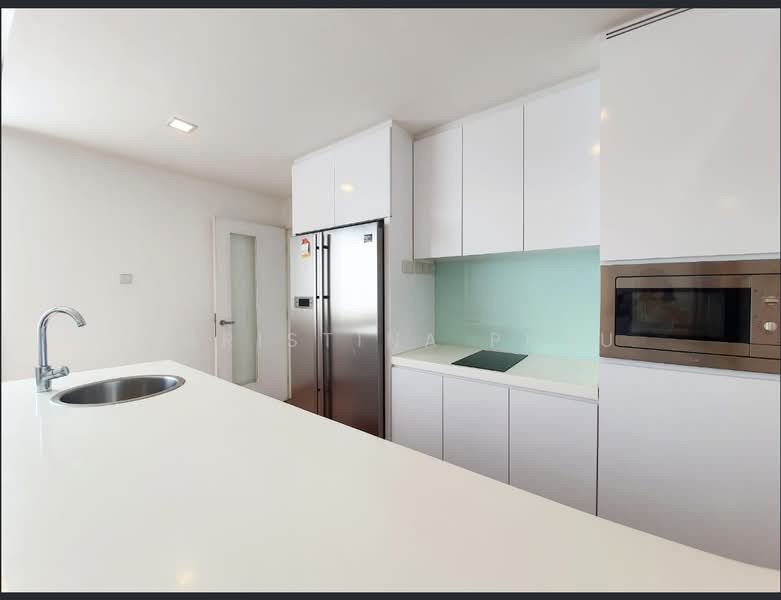 Nassim Regency, 37 Nassim Road, 3 Bedrooms, 2,024 sqft, Apartment For Rent, by Christina Phau, 500124296 - Kitchen - PropertyGuru.com.sg