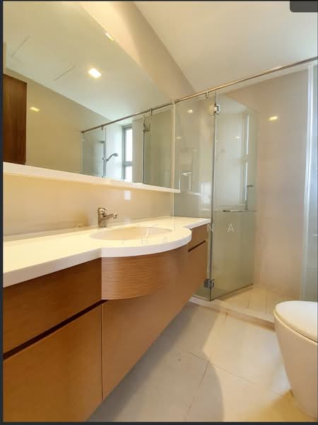 Nassim Regency, 37 Nassim Road, 3 Bedrooms, 2,024 sqft, Apartment For Rent, by Christina Phau, 500124296 - Bathroom - PropertyGuru.com.sg