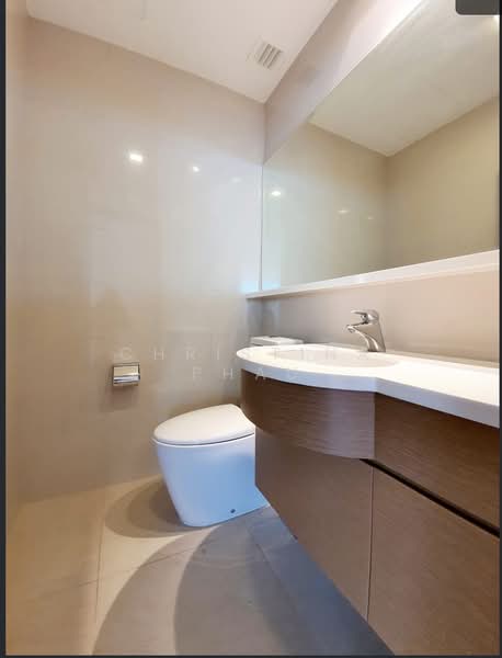 Nassim Regency, 37 Nassim Road, 3 Bedrooms, 2,024 sqft, Apartment For Rent, by Christina Phau, 500124296 - Bathroom - PropertyGuru.com.sg