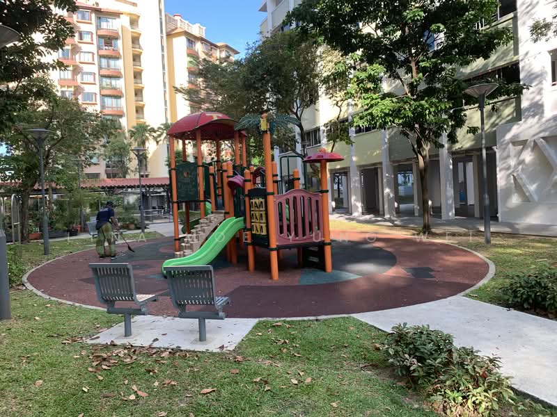 224 Simei Street 4, 224 Simei Street 4, 3 Bedrooms, 1,140 sqft, HDB Flat For Sale, by LINA MOE YUNG WEI, 500124298 - Exterior - PropertyGuru.com.sg