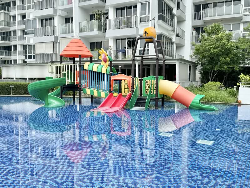 The Parc Condominium, 5 West Coast Walk, 4 Bedrooms, 1,421 sqft, Condominium For Rent, by Victor Pang, 500124303 - Exterior - PropertyGuru.com.sg