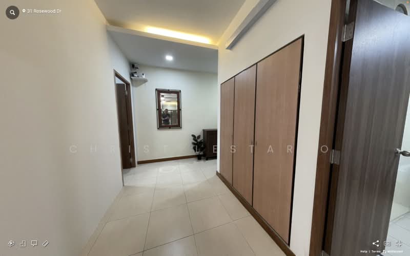 Casablanca, 31 Rosewood Drive, Room Rental, 100 sqft, Condominium For Rent, by Christ Lestario, 500124348 - Corridor - PropertyGuru.com.sg