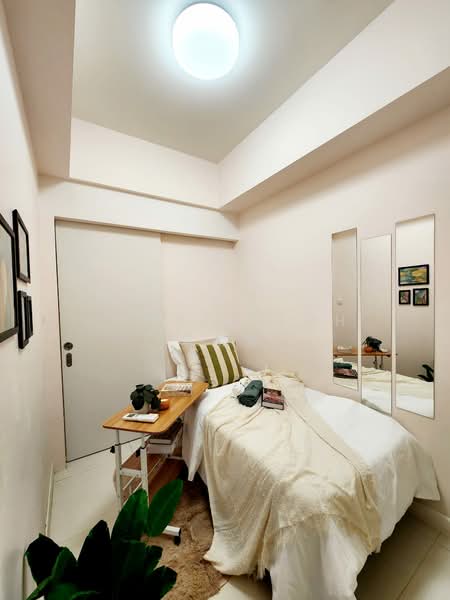 The Sail @ Marina Bay, 2 Marina Boulevard, 2 Bedrooms, 883 sqft, Condominium For Sale, by Jensen Toh 卓新智, 500124352 - Bedroom - PropertyGuru.com.sg