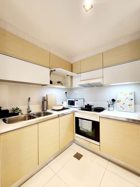 The Sail @ Marina Bay, 2 Marina Boulevard, 2 Bedrooms, 883 sqft, Condominium For Sale, by Jensen Toh 卓新智, 500124352 - Kitchen - PropertyGuru.com.sg