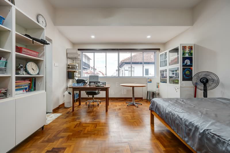 Loyang Villas, Loyang Rise, 6 Bedrooms, 3,000 sqft, Terraced House For Sale, by Yong Wee Foong 杨伟锋, 500124359 - Study - PropertyGuru.com.sg