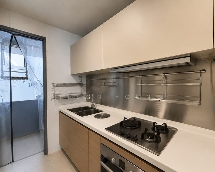 Waterford Residence, 21 Kim Yam Road, 3 Bedrooms, 1,055 sqft, Condominium For Sale, by Wilson Young, 500124369 - Kitchen - PropertyGuru.com.sg