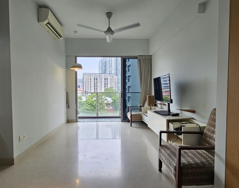 Waterford Residence, 21 Kim Yam Road, Orchard / River Valley, 3 Bedrooms, 1,055 sqft, Condominium For Sale, by Wilson Young, 500124369 - Living Room - PropertyGuru.com.sg