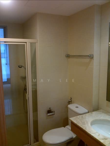 The Lakeshore, 31 Jurong West Street 41, 3 Bedrooms, 1,119 sqft, Condominium For Rent, by May Lee, 500124382 - Bathroom - PropertyGuru.com.sg