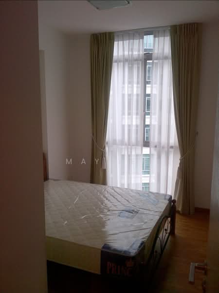 The Lakeshore, 31 Jurong West Street 41, 3 Bedrooms, 1,119 sqft, Condominium For Rent, by May Lee, 500124382 - Bedroom - PropertyGuru.com.sg