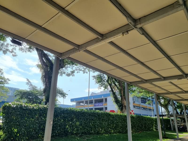 186 Boon Lay Avenue, 186 Boon Lay Avenue, 2 Bedrooms, 635 sqft, HDB Flat For Sale, by R Susi, 500124388 - Exterior - PropertyGuru.com.sg