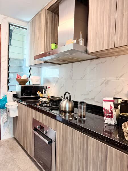 Costa Rhu, 3 Rhu Cross, 2 Bedrooms, 990 sqft, Condominium For Rent, by Kerry James, 500124401 - Kitchen - PropertyGuru.com.sg
