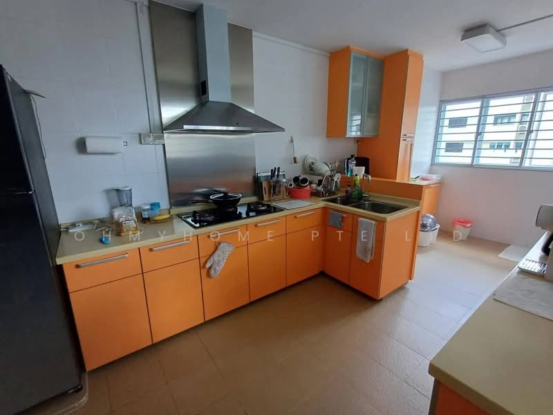 409 Hougang Avenue 10, 409 Hougang Avenue 10, 3 Bedrooms, 1,302 sqft, HDB Flat For Sale, by OHMYHOME PTE LTD, 500124411 - Kitchen - PropertyGuru.com.sg