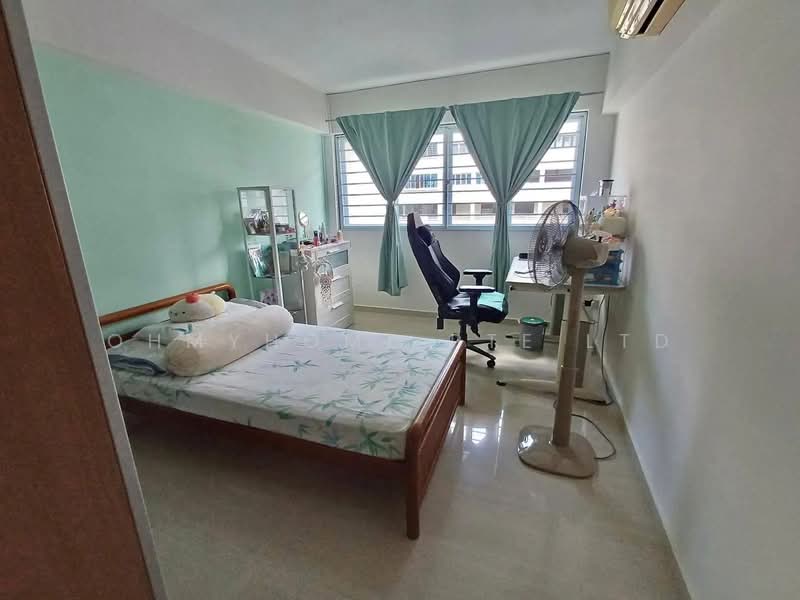 409 Hougang Avenue 10, 409 Hougang Avenue 10, 3 Bedrooms, 1,302 sqft, HDB Flat For Sale, by OHMYHOME PTE LTD, 500124411 - Bedroom - PropertyGuru.com.sg